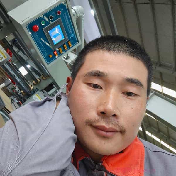 37岁岁江苏单身帅哥 - 聊城吉缘网
