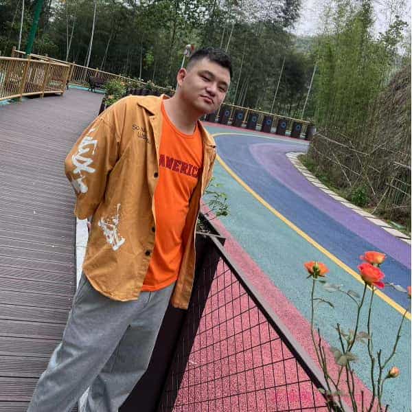28岁岁湖南单身帅哥 - 聊城吉缘网